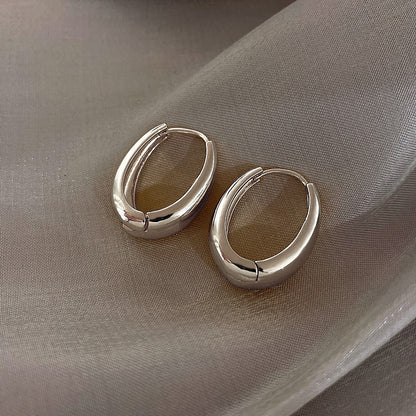 Loop Earrings 