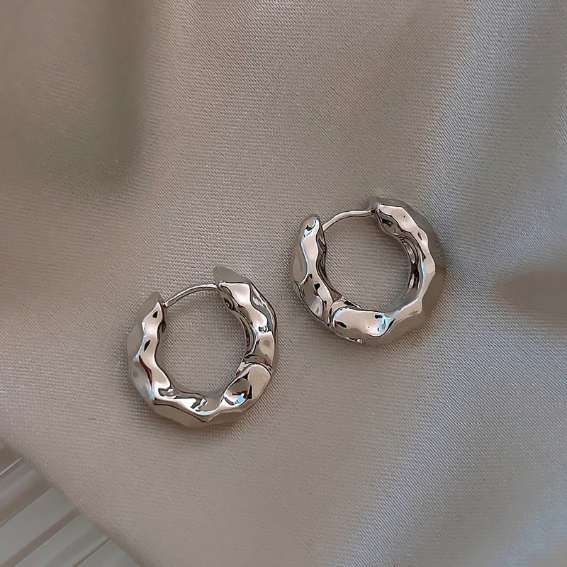 Loop Earrings 