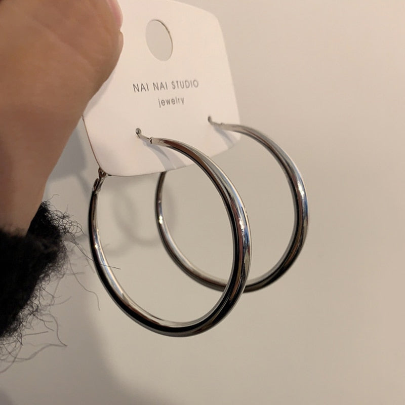 Loop Earrings 